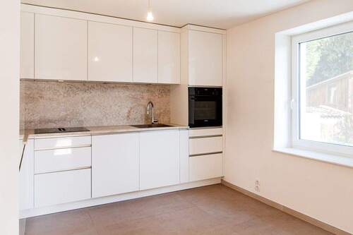 Die neue Küche - 4 Zimmer Doppelhaushälfte zum Kaufen in Laufenburg