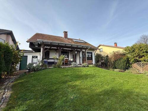 Gartenansicht - Einfamilienhaus mit 130,00 m² in Brühl zum Kaufen