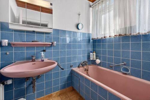 Bad - Einfamilienhaus mit 142,50 m&sup2; in Weidenstetten zum Kaufen