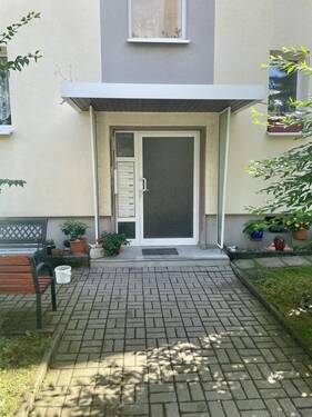 Eingangsbereich - Etagenwohnung mit 59,00 m&sup2; in Hainichen zum Kaufen