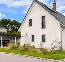 Einziehen und Wohlfühlen: 2015 erbautes Familienparadies mit toller Ausstattung und großem Garten - Petersberg Brachstedt