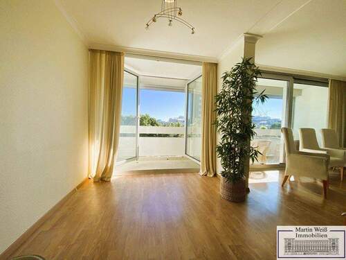 Blick zum Essbereich - 