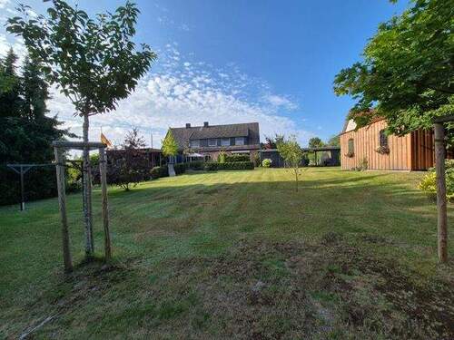 Großes Grundstück, Bauplatz abteilbar - 