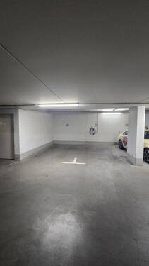 Tiefgaragen Stellplatz Nr. 6 - 