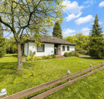 Ihr Projekt im Grünen: Lichtdurchfluteter Bungalow mit 940 m² Gartenidylle und Raum zur Entfaltung - Ammersbek Schäferdresch