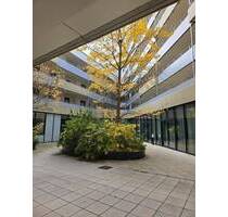 Erstbezug nach Renovierung: Barrierefreie Seniorenwohnung mit Loggia nähe Opernhaus - Nürnberg Steinbühl