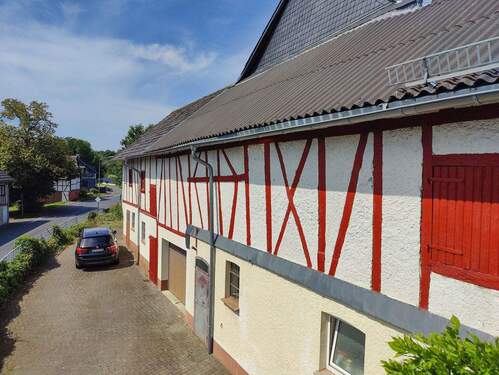 Wirtschaftsgebäude - 