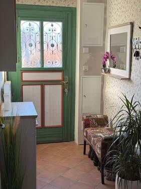 Flur Eingang - 4 Zimmer Reihenmittelhaus in Ohrdruf