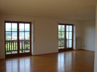 Wohnzimmer - 4 Zimmer Etagenwohnung in Bad Birnbach