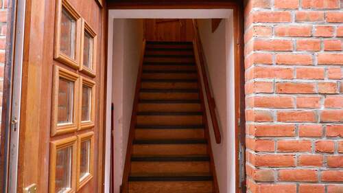 Treppe zu den OG-Wohnungen - 