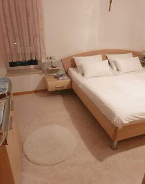 Schlafzimmer - 2 Zimmer Etagenwohnung in Ichenhausen