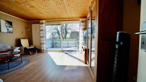 Wohnzimmer zum Balkon - Etagenwohnung mit 70,00 m&sup2; in Rendsburg zum Kaufen