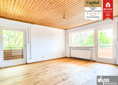 Wohnen - Stilvoll modernisierte 4-Zimmer-Erdgeschosswohnung mit Balkon & Stellplatz
