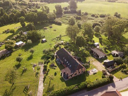 Grundstück Glasin - Stilvolles Landhaus mit Ausbaureserven und 3 Baugrundstücken zu verkaufen!