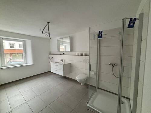 Beispielbild Badezimmer - Neuwertige 2-Zimmerwohnung 