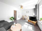 Living room - 2 Zimmer Etagenwohnung zur Miete in Düsseldorf