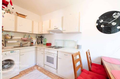 Küche mit Waschmaschine - 1 Zimmer Etagenwohnung zum Kaufen in München