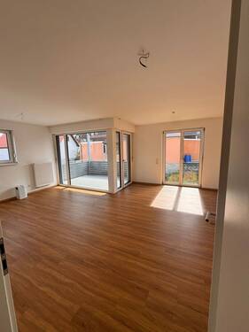 Wohn-Essbereich.jpg - 3-Zi.-Whg. mit Wohnberechtigungsschein Stufe 3