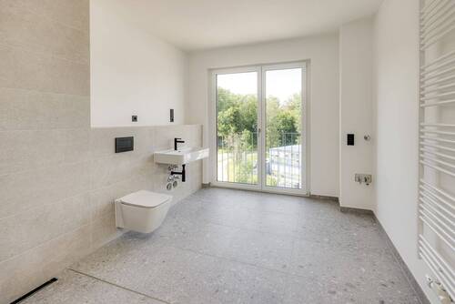 großes Tageslicht-Bad - 