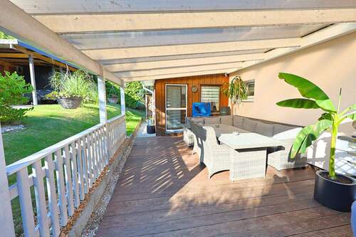 überdachte Terrasse - 5 Zimmer Einfamilienhaus zum Kaufen in Wankendorf