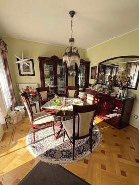 Esszimmer mit Terrassenausgang - 