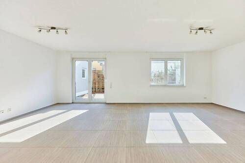 Wohnen / Essen - Doppelhaushälfte mit 444,00 m&sup2; in Weilerbach zum Kaufen