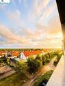 Blick von der Terrasse (Schönwetter Beispiel) - Dem Himmel so nah: Lichtdurchflutetes Dachgeschoss-Highlight mit Weitblick im Süden von Halle