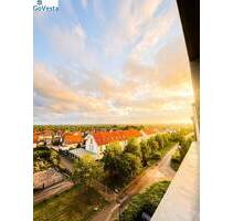 Dem Himmel so nah: Lichtdurchflutetes Dachgeschoss-Highlight mit Weitblick im Süden von Halle