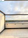 Blick auf die Terrasse- (Schönwetter Beispiel) - Etagenwohnung mit 88,30 m&sup2; in Halle zur Miete