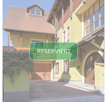 Viel Platz in zentraler Lage! Großes Stadthaus in Hirschau mit Garage und 3 Balkonen