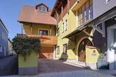 Stadthaus Hirschau Aussen (2) - 5 Zimmer Mehrfamilienhaus, Wohnhaus zum Kaufen in Hirschau