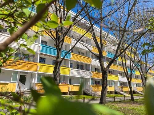 Hausansicht - Wohnvergnügen verteilt auf 3 Zimmer