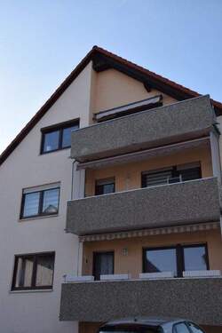 Hausansicht - 3 Zimmer Etagenwohnung zum Kaufen in Oberasbach