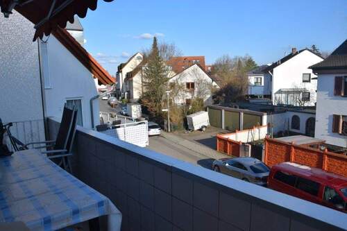 Balkon - Etagenwohnung mit 89,00 m&sup2; in Oberasbach zum Kaufen