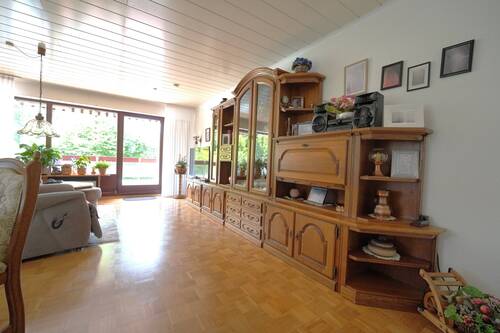 Wohnzimmer - Etagenwohnung mit 84,00 m&sup2; in Kreuztal zum Kaufen