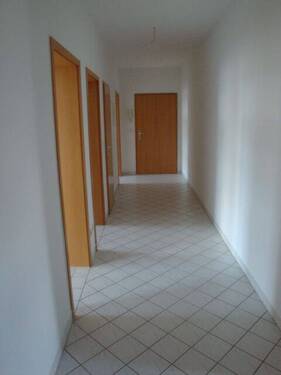 Flur - 3 Zimmer Etagenwohnung in Chemnitz