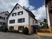 Außenansicht - Viel Platz & Gartenparadies: Zweifamilienhaus in Schömberg zum Modernisieren