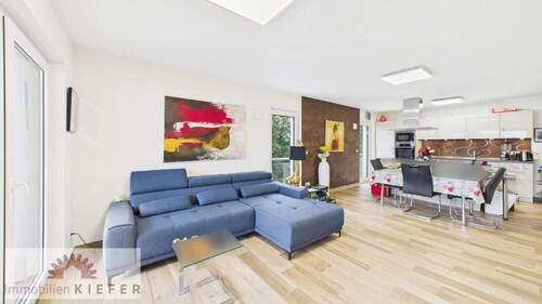 Wohnen/Essen - Etagenwohnung mit 82,00 m&sup2; in Wincheringen zur Miete