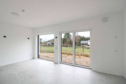 Wohnzimmer mit offener Küche ELW - 