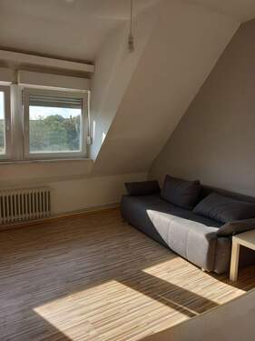 Wohnzimmer - 3 Zimmer Etagenwohnung in Osnabrück