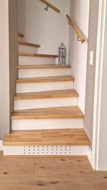 Buchentreppe EG-OG - 