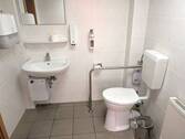 Barrierefreies WC im EG - 9 Zimmer Mehrfamilienhaus, Wohnhaus in Lutherstadt Wittenberg