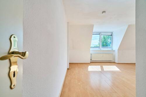 Beide Schlafzimmer auch zusammenlegbar - 