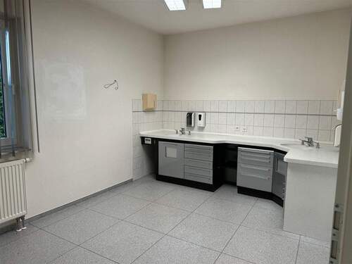 Behandlungszimmer 2 - 