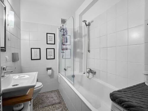 Badezimmer_Einrichtungsbeispiel - 