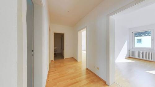 Flur_aktuell - 3 Zimmer Etagenwohnung in Hannover