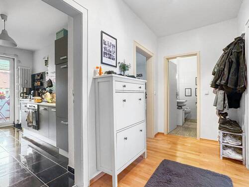 Flur_Einrichtungsbeispiel - Etagenwohnung mit 74,00 m&sup2; in Hannover zum Kaufen