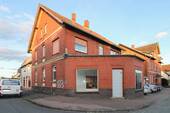 Außenansicht - Mehrfamilienhaus mit 3 Wohneinheiten & Gewerbeeinheit in Ilsede-Ölsburg