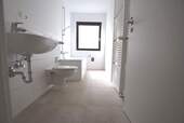 Bad - 2 Zimmer Etagenwohnung zur Miete in Ludwigshafen / Mitte