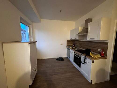 Küchenbereich - Moderne 1-Zimmer Wohnung mit Teilmöblierung in Stein (90547)